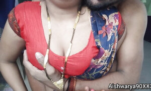 Indian Desi Aishwarya Bhabhi Devar Se Akela Me Bula Ke Chudti Hai Apni Husband Ko Cheating De Ke. Indian Desi BF Video .