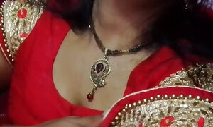 Horny INDIAN SEXI House Wife ki pyaashi jawani (PART 1)